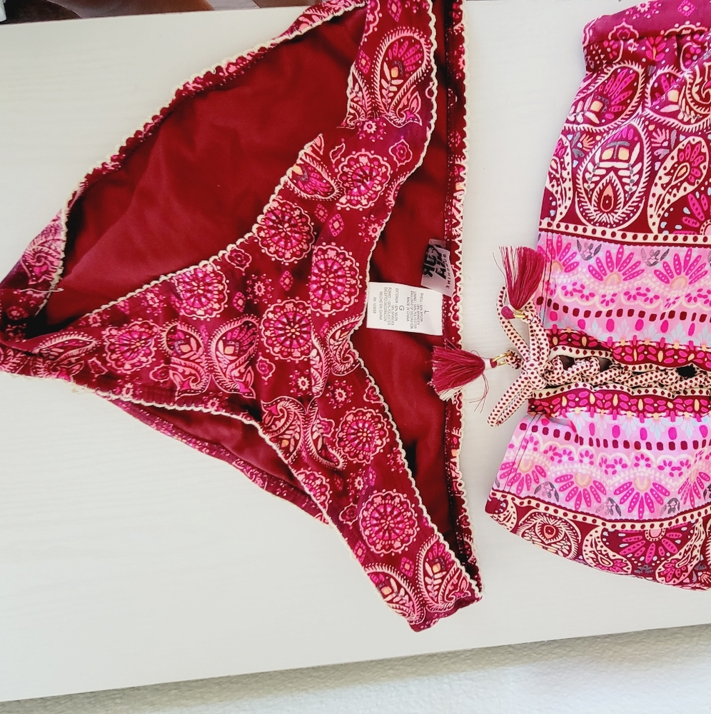Multi-Colored 2 piece